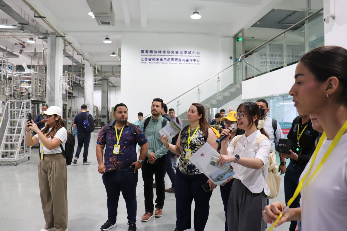 📦🌾20 funcionarios hondureños de ARSA y SENASA están en China participando en el Seminario de Inspección y Cuarentena de Alimentos y Productos Agrícolas.

Se espera que con dicho Seminario, la cooperación en el ámbito de Inspección y Cuarentena sea más profunda y ayude la