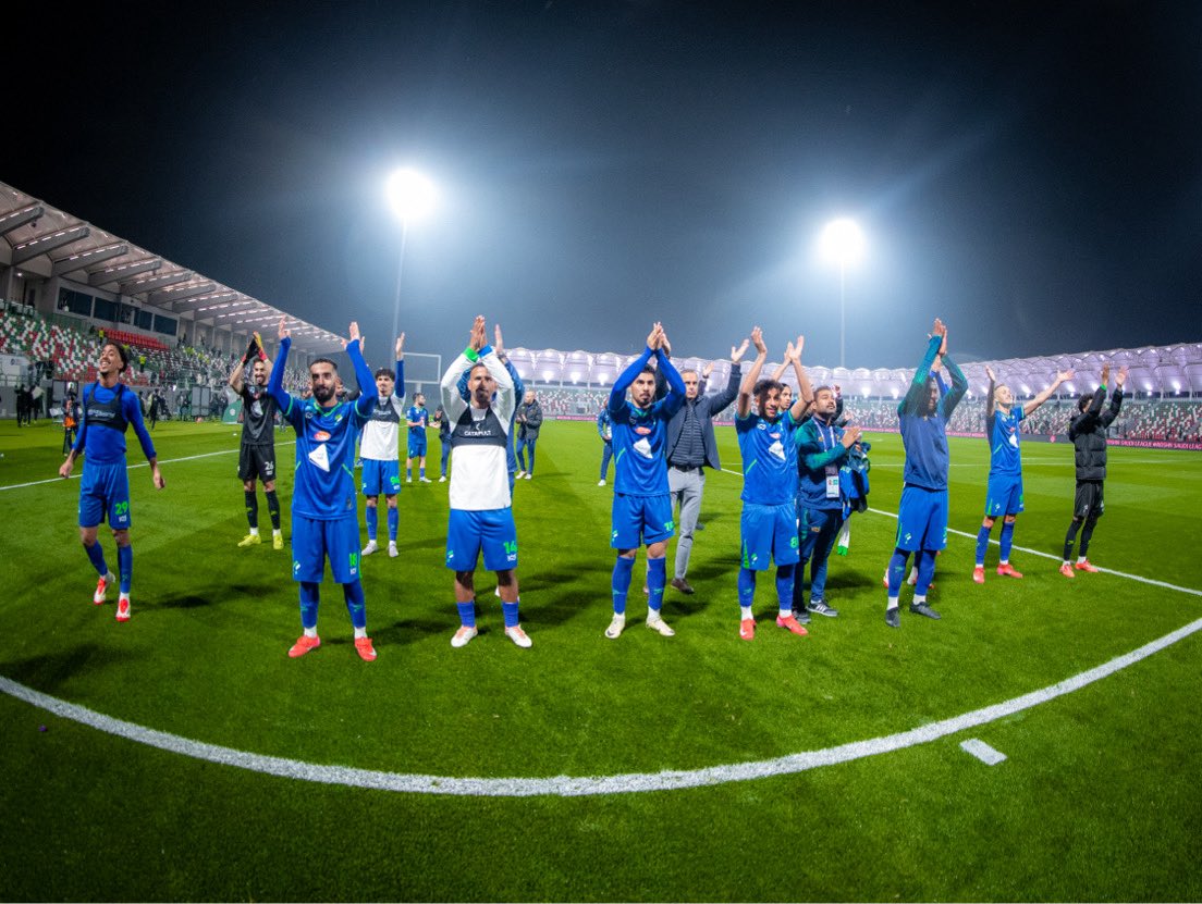 الحمد لله دائماً وأبداً .
ألف مبروك جمهور والفتح وأهالي الأحساء ، والقادم افضل باذن الله 💙💚

دعواتكم لوالدي بالرحمة والمغفرة .