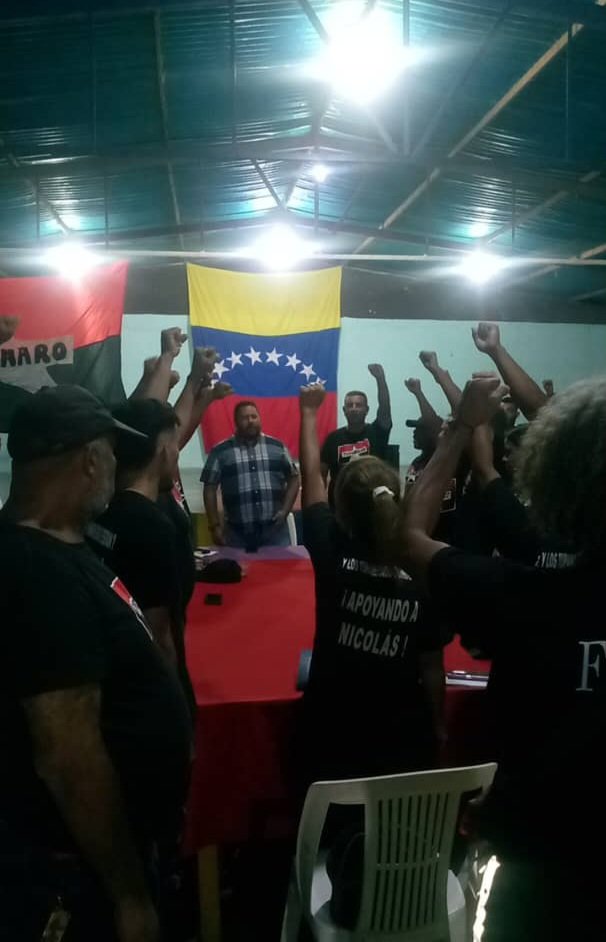 🔴⚫ ¡Tupamaro avanza en Sucre! ⚫🔴
Este miércoles nos reunimos en la Casa de la Cultura del sector Brasil junto a nuestro Secretario General William Benavides, fortaleciendo la organización con la participación de la parroquia Altagracia.
🔴⚫ ¡Unidad y disciplina! ⚫🔴