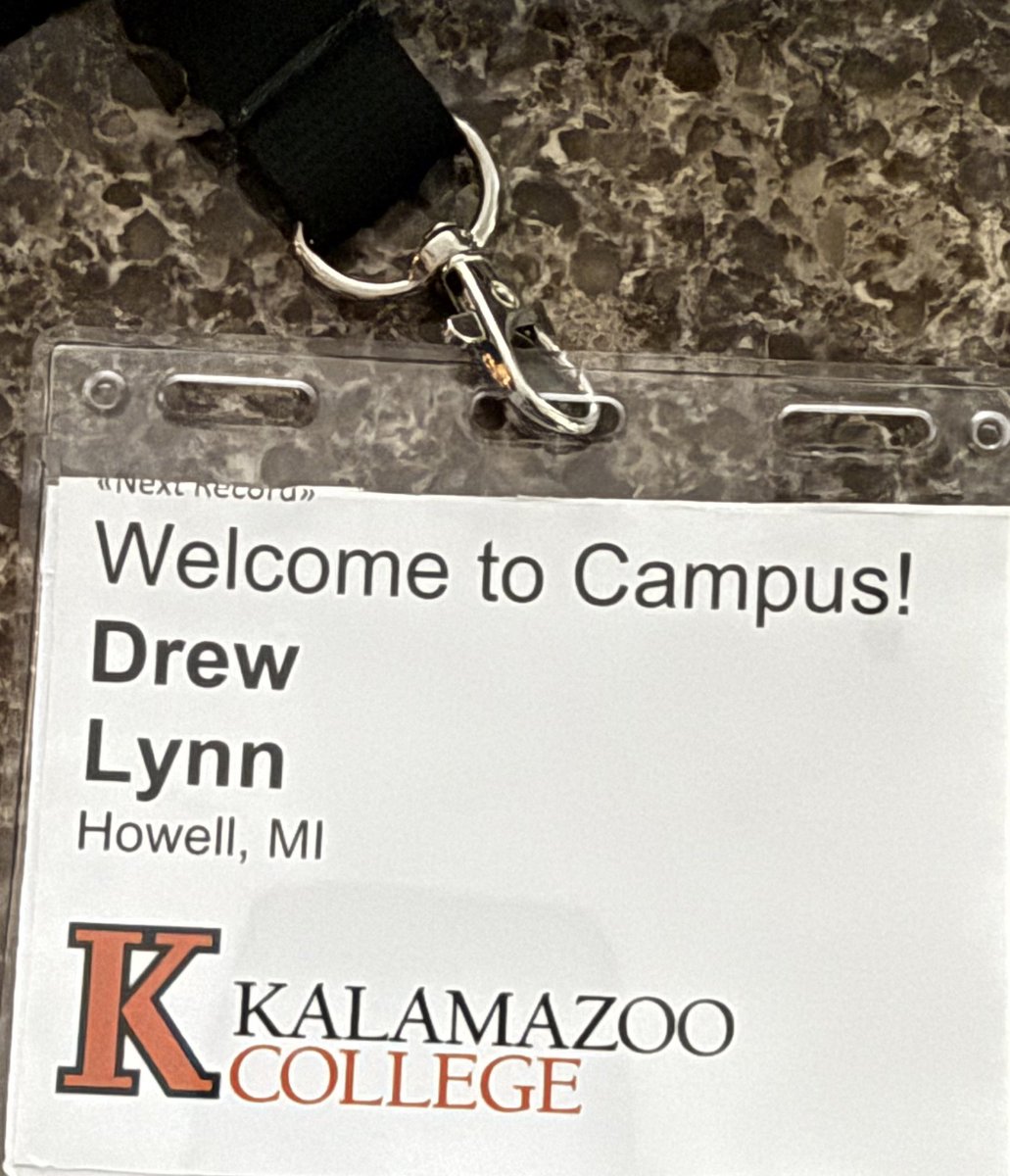 DrewLynn_12's tweet image. Thank you @KzooFootball for the great visit today! I had a great time seeing the campus and facilities! Thanks to the players and staff there too! @CoachCWhitehead @CoachZorboKZOO