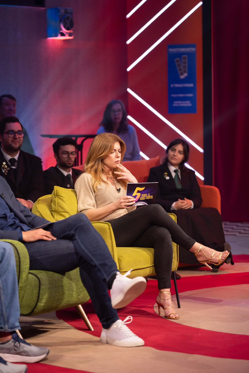 5meianoite tweet media