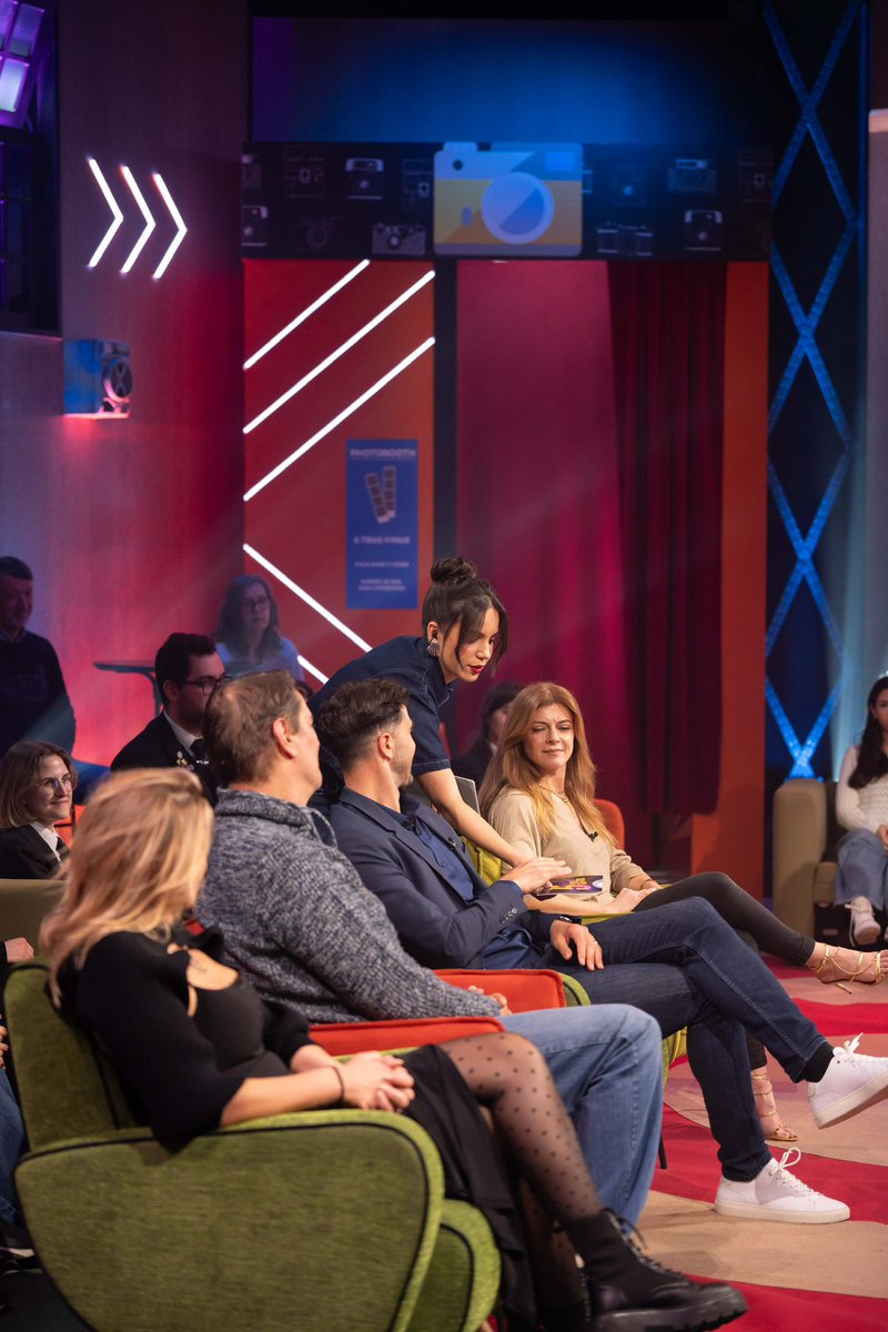 5meianoite tweet media