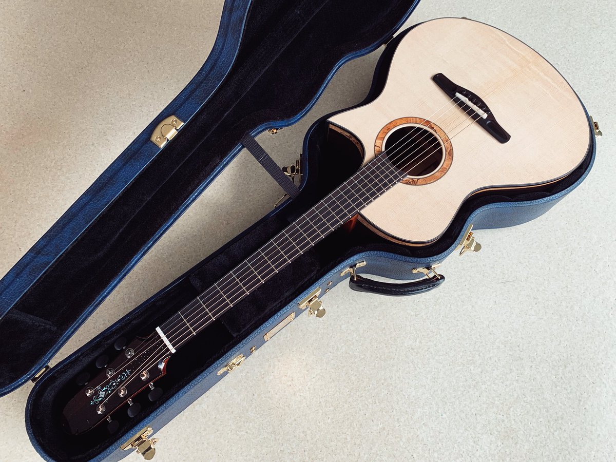 OginoGuitars's tweet photo. OGAWA INLAY CRAFT 小川さんに素敵なインレイを入れていただいたギターが完成しました!
#ogawainlaycraft #acousticguitar #guitarmaking #lutherie #oginoguitars #アコースティックギター #ギター製作 https://t.co/uTzsAhQRi0