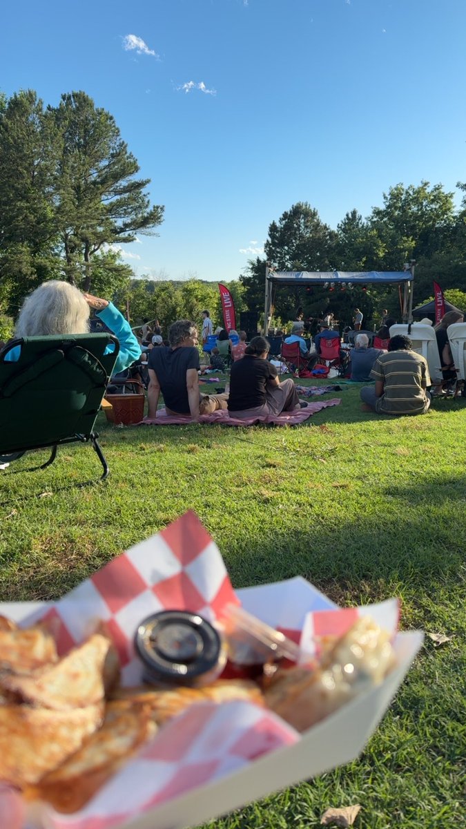 One last #LiveAtLakeRaleigh for the spring. This has been our favorite Thursday night activity since we moved here! Until next year…