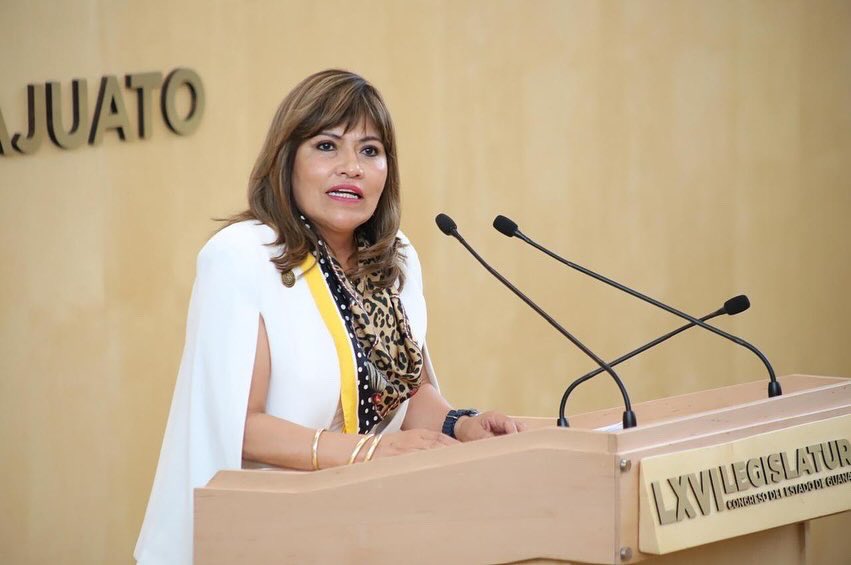 📌 La creación de una Secretaría de las Mujeres era necesaria estratégicamente ya que, históricamente, las mujeres han enfrentado obstáculos estructurales que limitan su participación plena en la vida económica, política y social, afirmó la diputada Ruth Tiscareño.