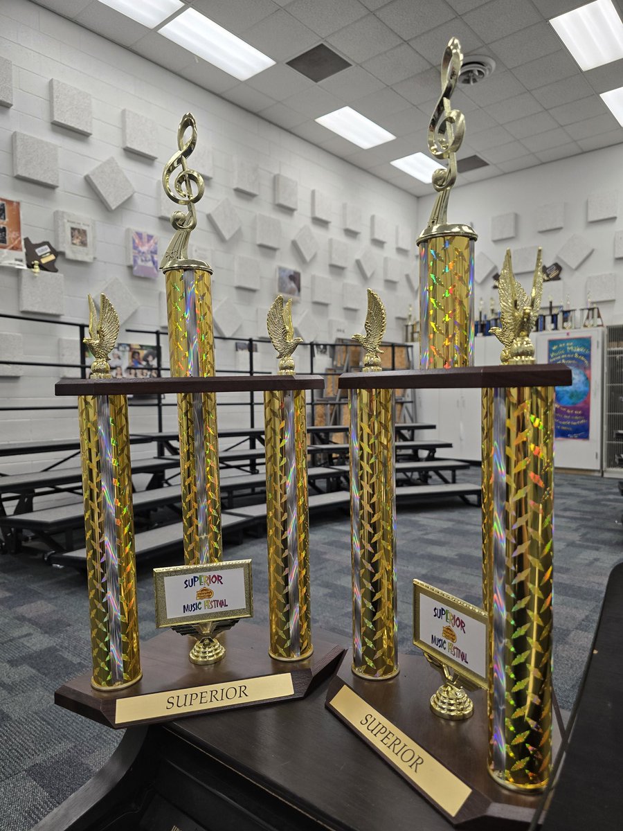 Veronica Herrera (@vherrera_mms) on Twitter photo And this how you wrap up an already successful year... <a href="/Montwood_MS/">Dr. Melissa (Martinez) Saenz</a> CHOIRS bring home Superior Ratings from the Superior Music Fest today. They had fun and sang from the 💚.
<a href="/lsando04_MMS/">Lorena Sandoval</a> <a href="/SISD_FineArts/">SISD Fine Arts</a> And this how you wrap up an already successful year... <a href="/Montwood_MS/">Dr. Melissa (Martinez) Saenz</a> CHOIRS bring home Superior Ratings from the Superior Music Fest today. They had fun and sang from the 💚.
<a href="/lsando04_MMS/">Lorena Sandoval</a> <a href="/SISD_FineArts/">SISD Fine Arts</a>