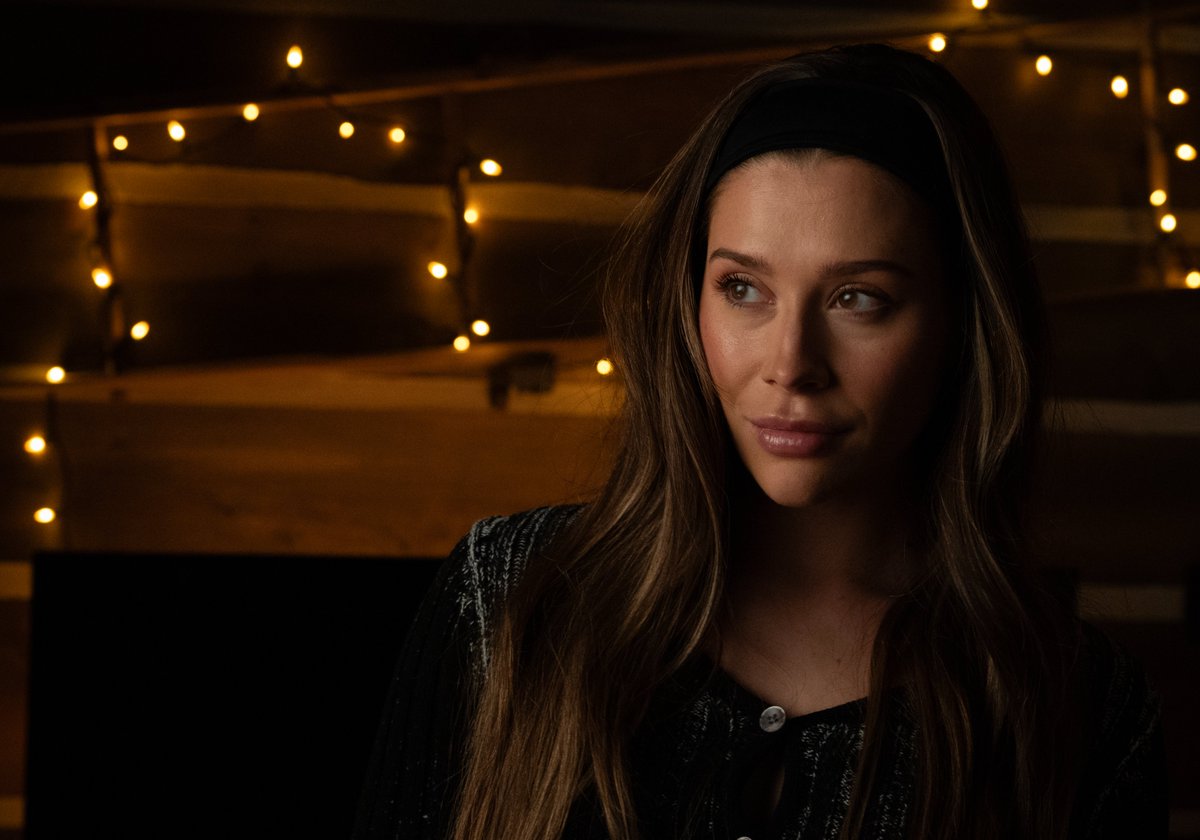 StarryMag (@starrymag) on Twitter photo .<a href="/paramountplus/">Paramount+</a> fans of #SkyMed be sure to catch Editor <a href="/NotYerAvgChick/">Jamie Steinberg ♡</a>'s exclusive interview with star <a href="/natashacalis/">Natasha Calis</a> to snag some Season 3 scoop at starrymag.com/natasha-calis-…! .<a href="/paramountplus/">Paramount+</a> fans of #SkyMed be sure to catch Editor <a href="/NotYerAvgChick/">Jamie Steinberg ♡</a>'s exclusive interview with star <a href="/natashacalis/">Natasha Calis</a> to snag some Season 3 scoop at starrymag.com/natasha-calis-…!