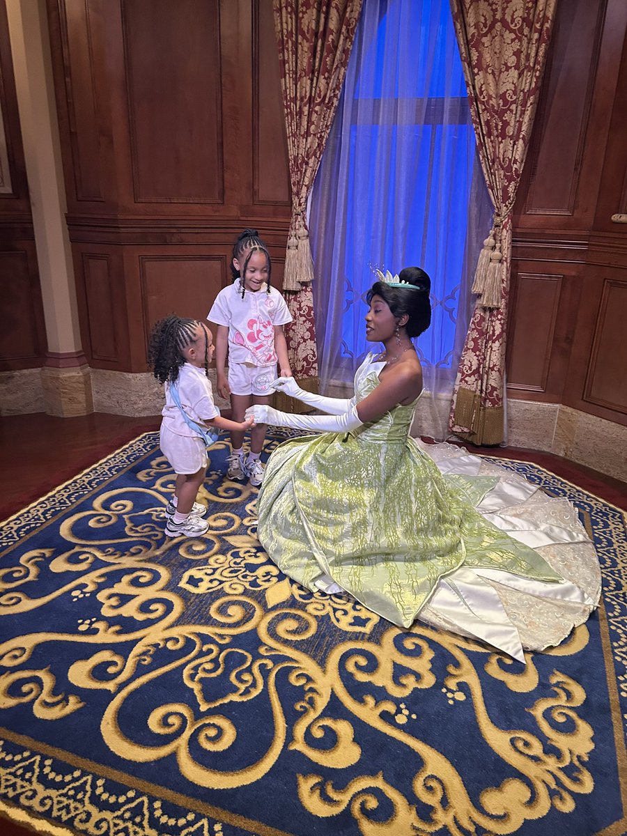 Coach_Jones131's tweet photo. Disney 2025 https://t.co/bYYqzbLsAt