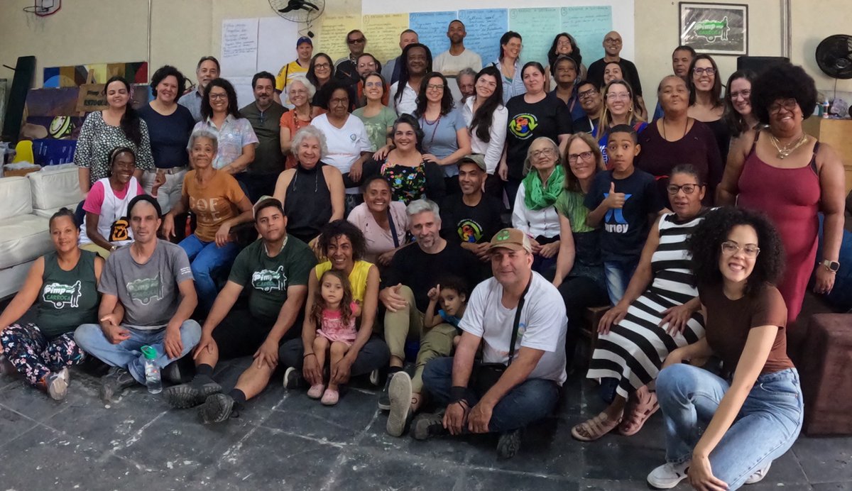 [EVENTO]
#reciclaje
Este 16 y 17 de mayo estuvimos participando d la I Conferencia Internacional de Educación transformadora para y con catadores/as de materiales reciclables: Co-creando una Pedagogía Popular d la mano de nuestros colegas RedTISA Sebastián Carenzo y  Ana Mazzino.