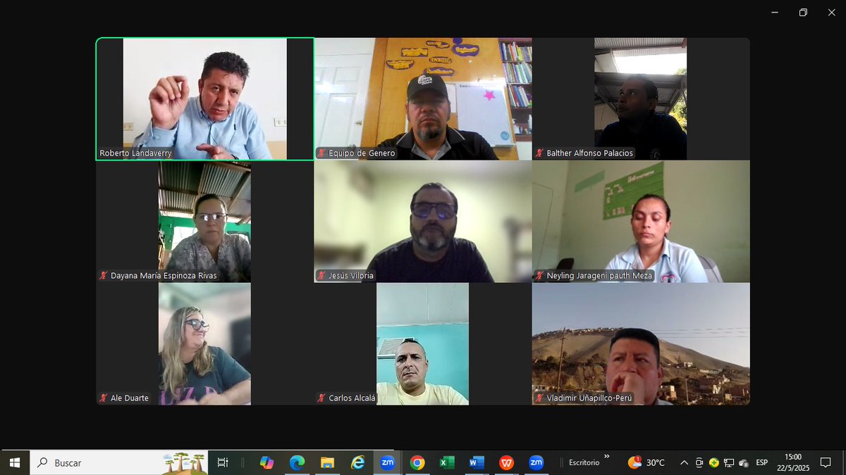 RLandaverry13E's tweet photo. #EducaciónEnMasculinidades 
Módulo Socialización masculina: ¿Cómo aprendemos a ser hombres y mujeres? Curso de Género en Educación: Masculinidades y Feminidades con Perspectiva de Género. Organizado por la Federación Internacional Fe y Alegría. Docente #RobertoLandaverry https://t.co/ilewxW67jq