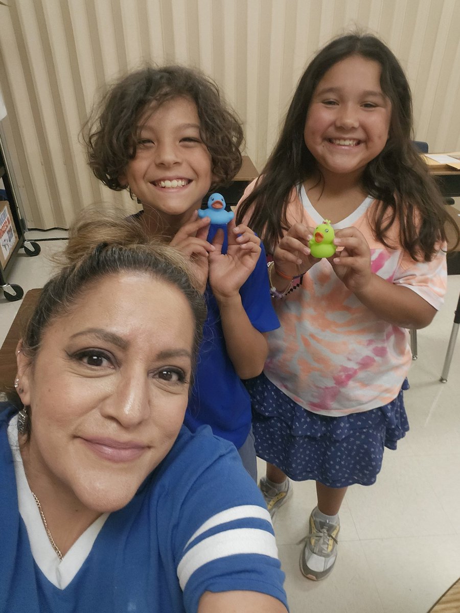 Sarah L. Martinez tweet media
