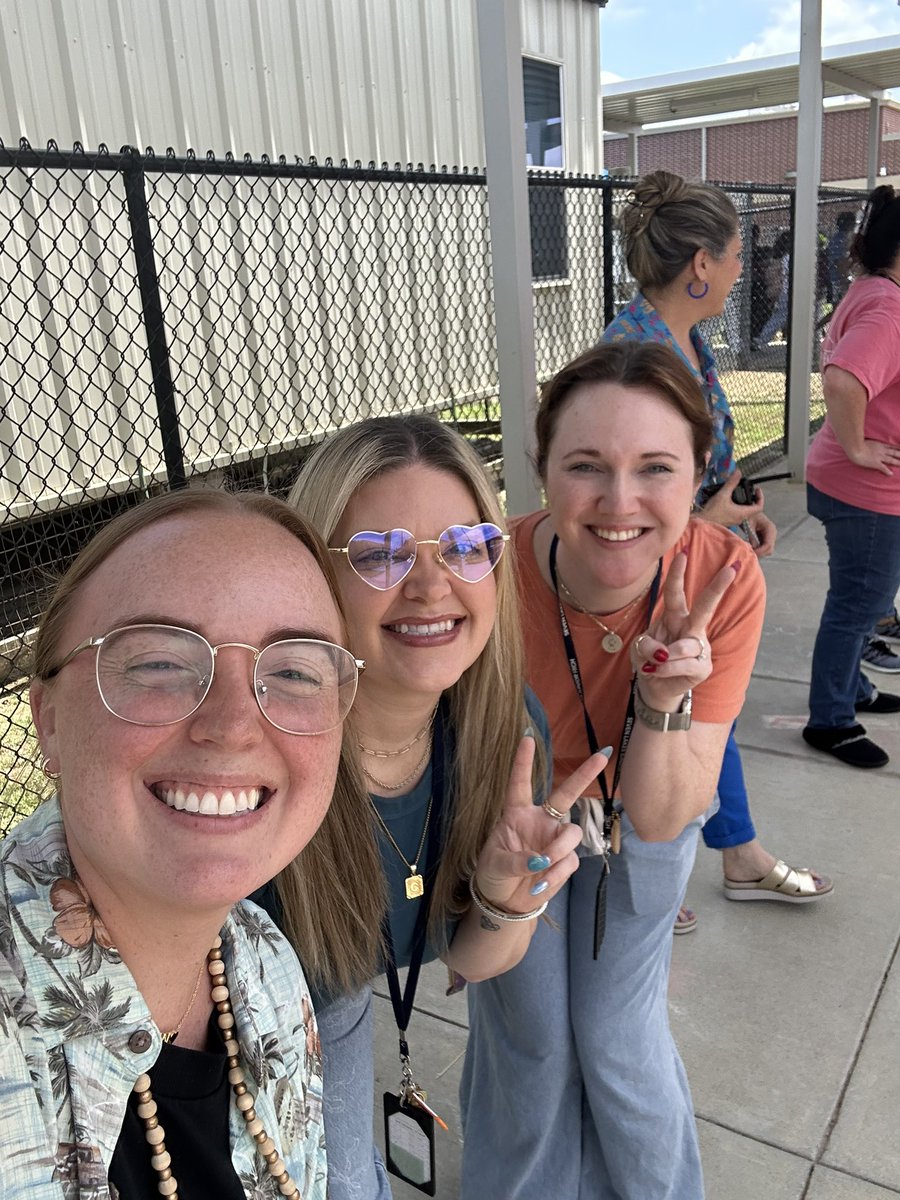 Amy Davis Nelson 📚 tweet media