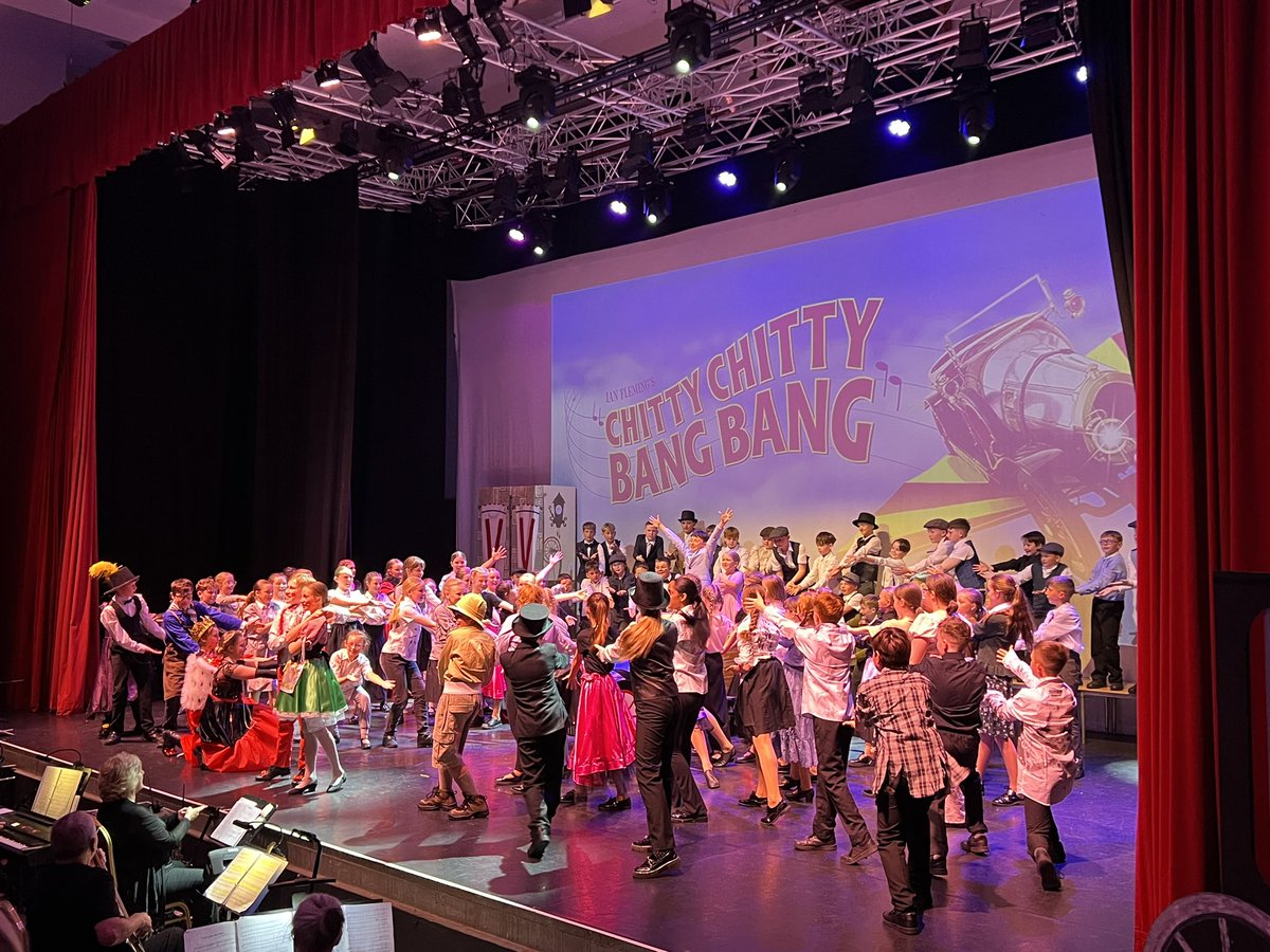 And that’s the curtain closed on yet another P7 school show with the final performance of Chitty Chitty Bang Bang!