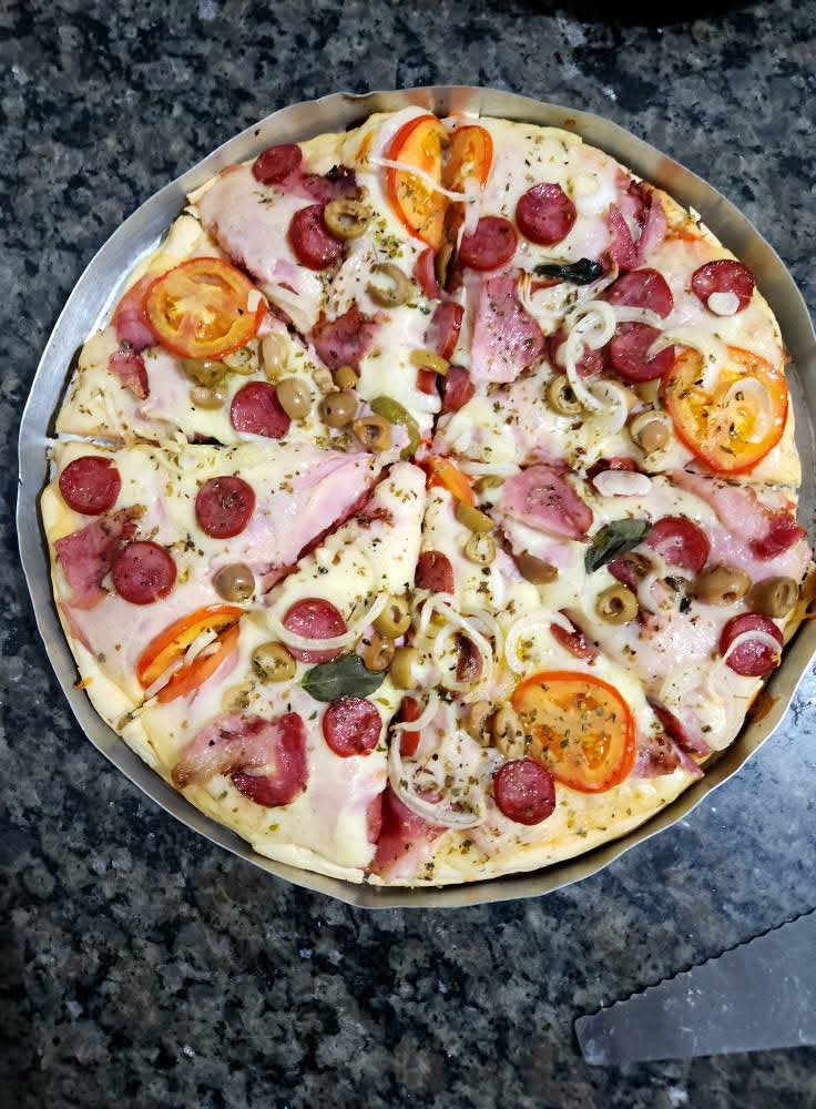 lscec22's tweet photo. churrasco, pizza, coxinha e batata frita 

elimine um para sempre da sua existência: https://t.co/lmzWjsZwGl