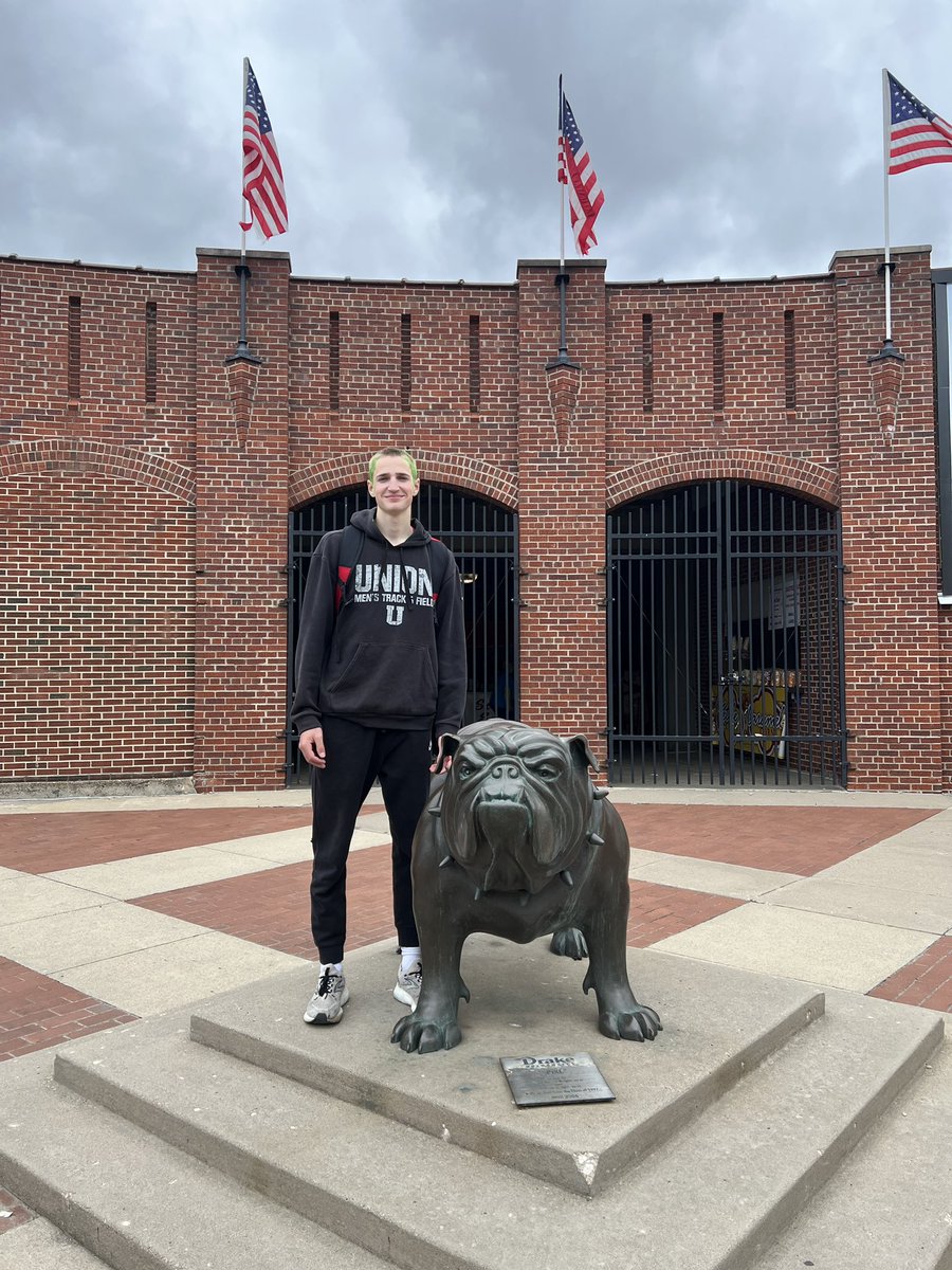 PR for <a href="/Sawyerspence1/">Sawyer Spence</a> and his 4x800 team today at STATE.  Back at it tomorrow in the D-Med and 4x400.