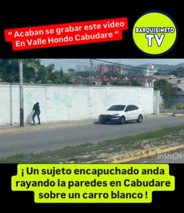 Hoy a las 2pm se llevaron preso a Frewil Rangel en el estado Lara.
Horas más tarde, otros sujetos usaron su vehículo para grabarlo de día, en la calle, parándose a rayar un grafiti para enviarlo a medios regionales afines al chavismo.
Es como ver la fabricación de un montaje.