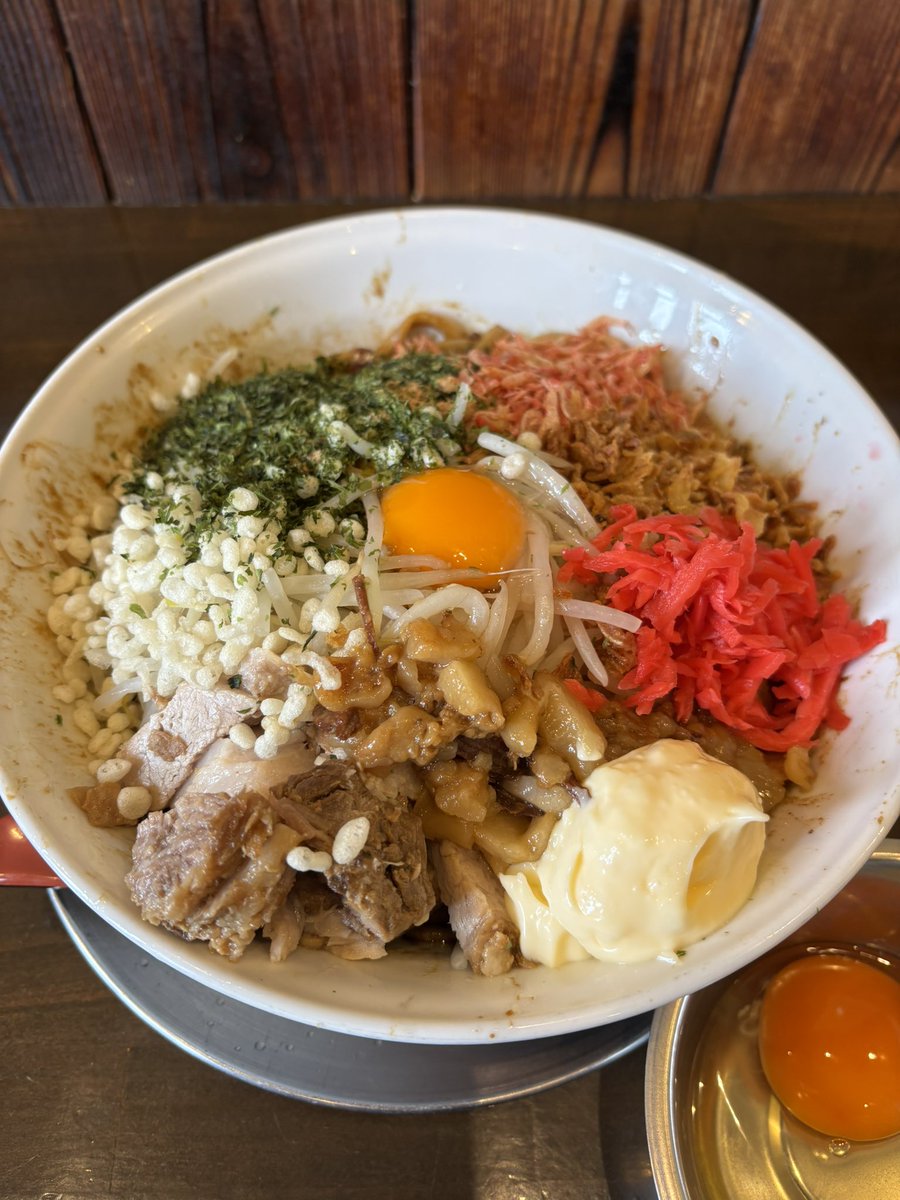 麺屋 櫻弐🌸🌸
栃木県  栃木市
大ラーメン
焼いてない奴
生卵(御養卵)
すげ〜美味すぎ〜😍💞💞💞
マスター、姐さんご馳走様でした🙏