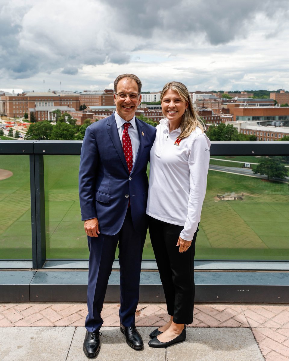 TerpsSoftball's tweet image. Excited to welcome our new Athletic Director, Jim Smith, to College Park! 🐢
#FearTheTurtle
