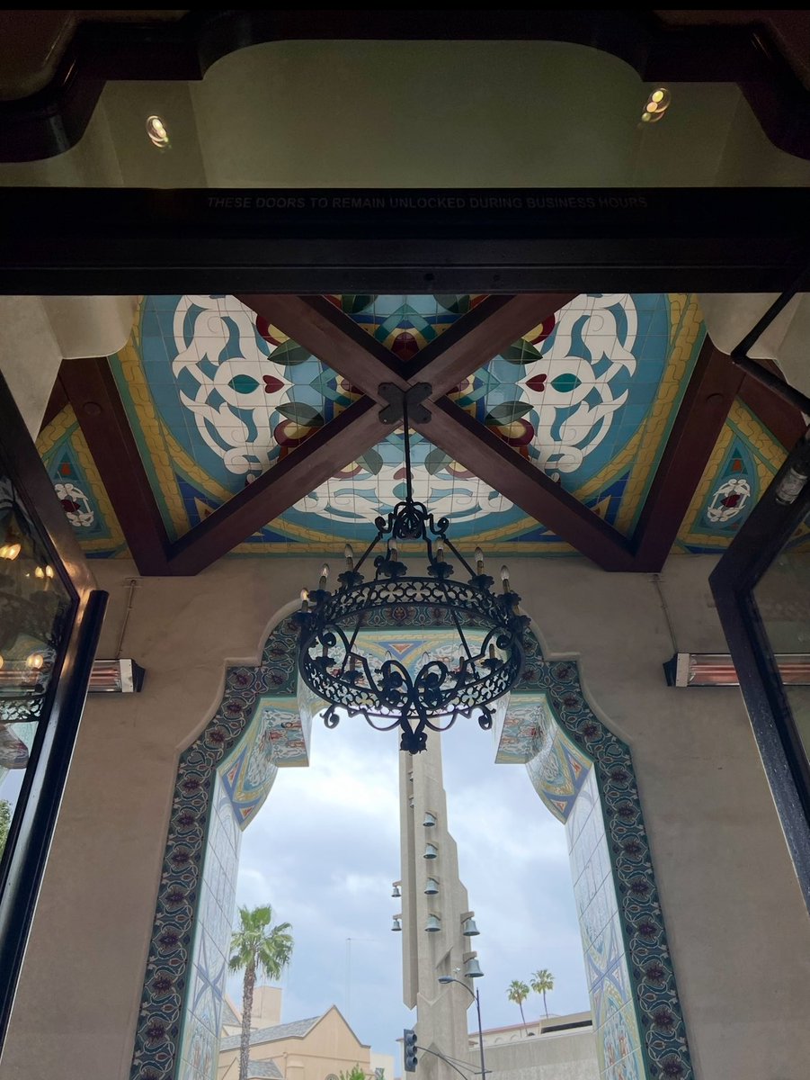 mariesutro's tweet image. Loved this amazing architecture at Urth Caffé in Pasadena! Need to plan another trip to SoCal! #Pasadena @UrthCaffe #architecture