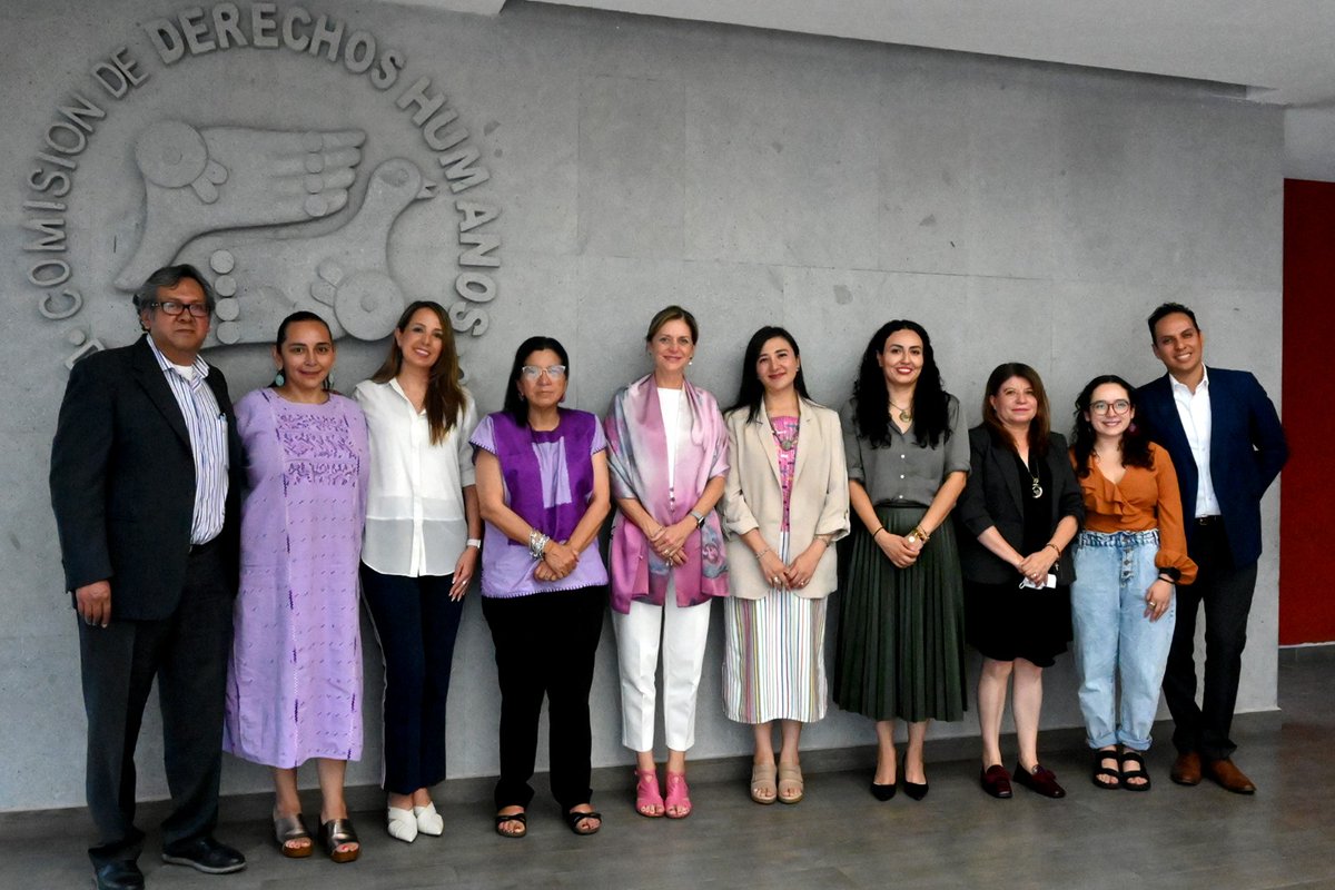 Titular de #CDHCM, Nashieli Ramírez, sostuvo reunión con Alanna Armitage, representante de <a href="/UNFPAMexico/">UNFPA en México</a>, y colaboradoras del Organismo de #ONU, para fortalecer labor en prevención de embarazo adolescente, violencia y adicciones, y en favor de #DDHH y salud mental en #NNyA.