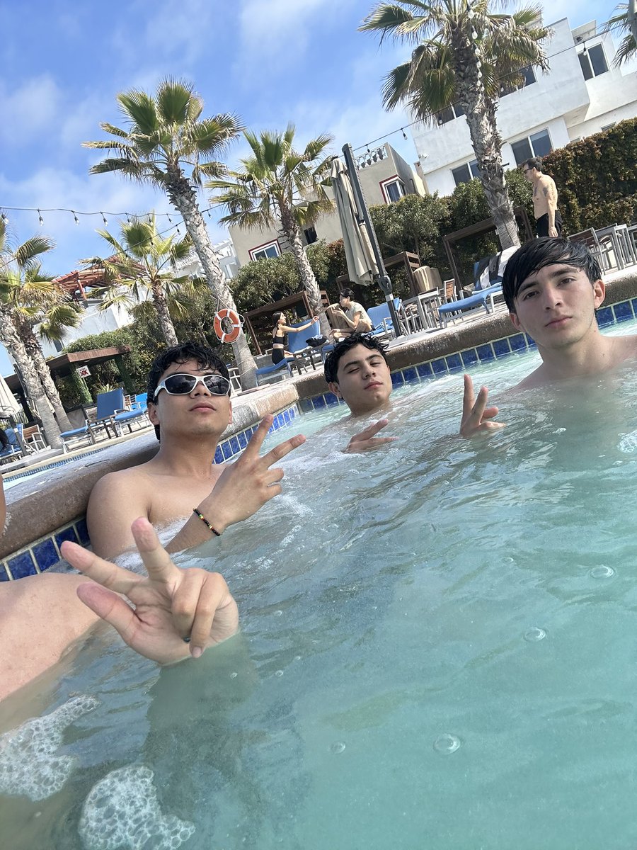 ๐ฑ๐๐ผ๐๐
๐๐๐๐๐ tweet media