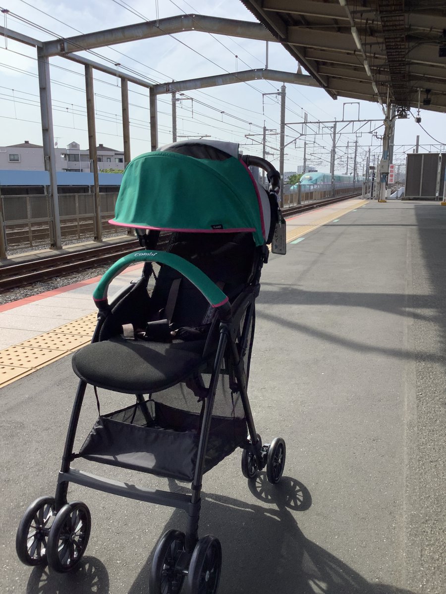 babycal_jre's tweet image. ＪＲ東日本 戸田公園駅で
E5系はやぶさベビーカーの貸出をスタートしました🌟

#ベビーカー　#レンタル
#新幹線
babycal-jre.com/bshinkansen_re…