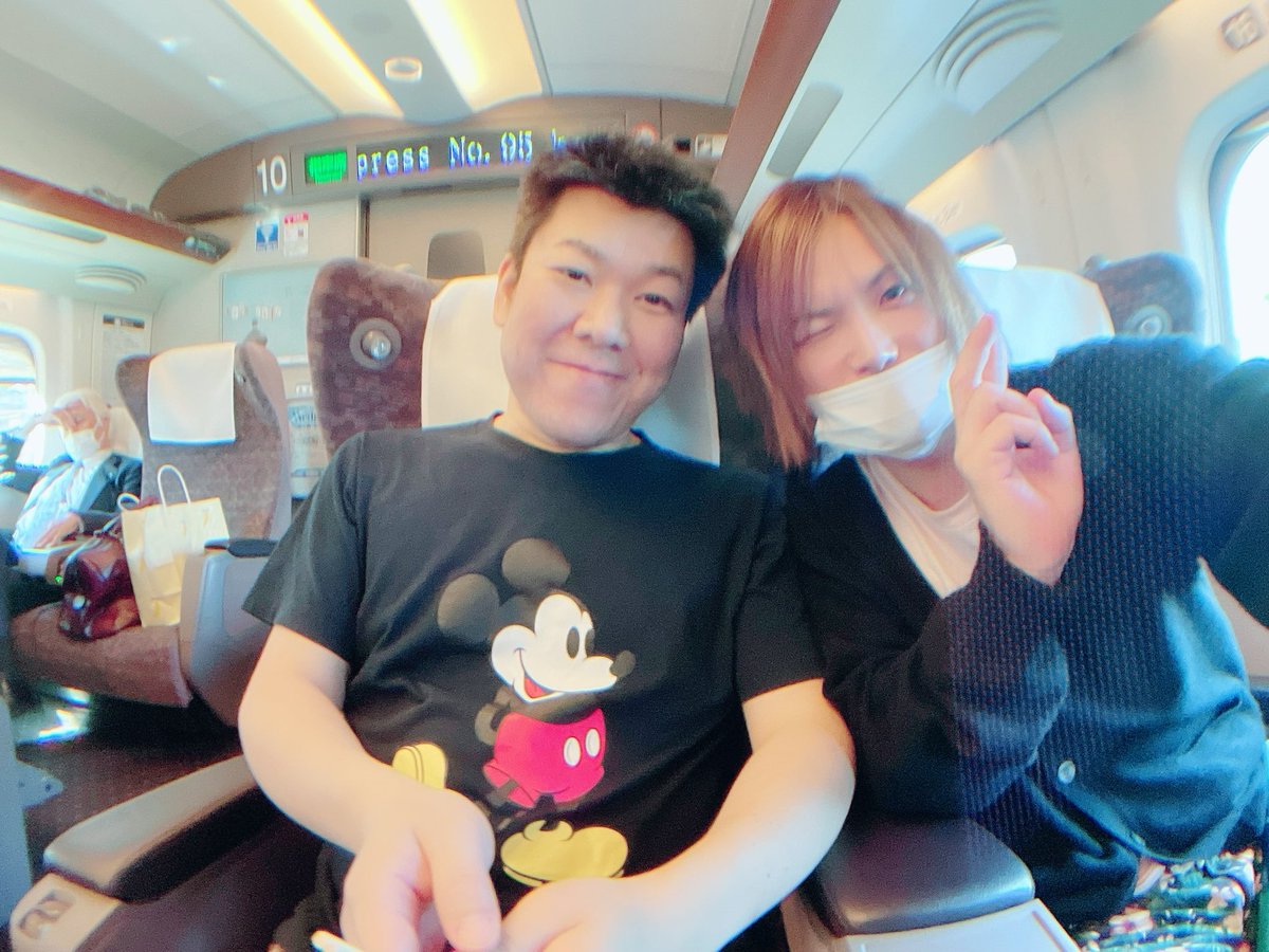 yukimuramoa's tweet photo. 金バエさん炎上系で口も悪いから好きな人は少ないと思うけど配信者からの評価は全然違うかった
昨日今日始めた配信者にも優しかったし面倒見めっちゃよかった！
おれも配信始めた時からずっとお世話になってました！
ありがとうばえさん😇
#金バエ https://t.co/PA3H76bPIK