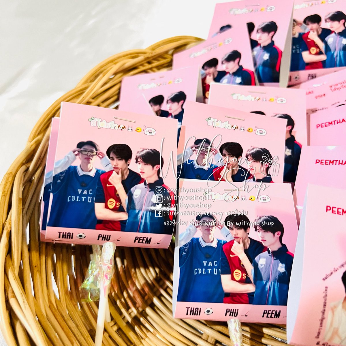 WithyouShop's tweet image. 🍭#รับทำอมยิ้ม ไม่มีขั้นต่ำ 🍬
✨ราคา ชิ้นละ 7 บาท
👉🏻มีลายพื้นหลังให้เลือกฟรี (สามารถส่งรูปลายมาเองได้)
👉🏻คละรูป,ลายได้
✅สนใจทักไลน์ @withyoushop (มี@)
#รับทำอมยิ้ม #รับทำของแจก #ปัจฉิม #ปัจฉิมนิเทศ #ของขวัญปัจฉิม #ของขวัญปัจฉิมราคาถูก #รับทำของแจก #รับทำgiveaways #ของชำร่วย