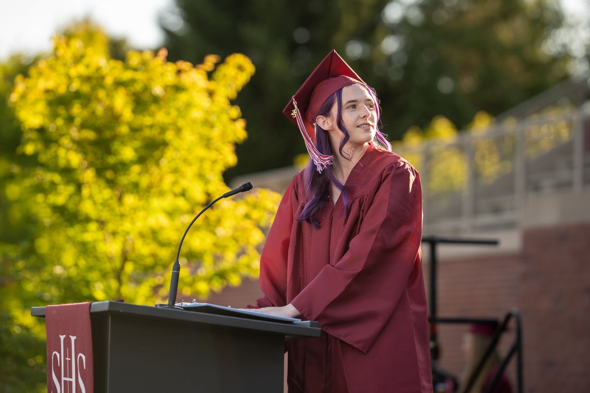 Sacred Heart Prep celebrated its 127th Commencement on May 22, graduating 160 students headed to 84+ colleges across the U.S. and abroad. Two grads are off to serve in the U.S. Air Force and Naval Academies. Congrats, grads!!!

#SHP2025 #gatorgrad #shsatherton