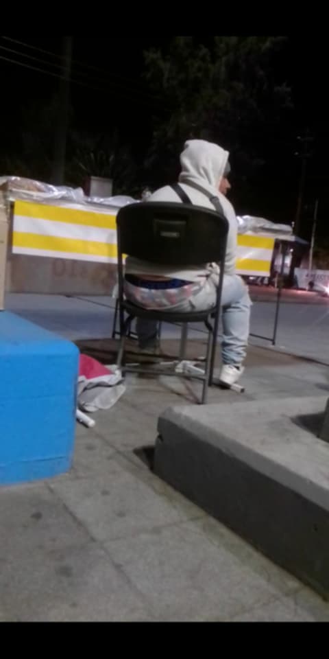 yoshua1889's tweet image. Chakalito nalgon mostrando sus boxer uff 🥵🍑🩲
#hombresdelacalle
#heterosengañados 
#nalgon 
#boxercallejero