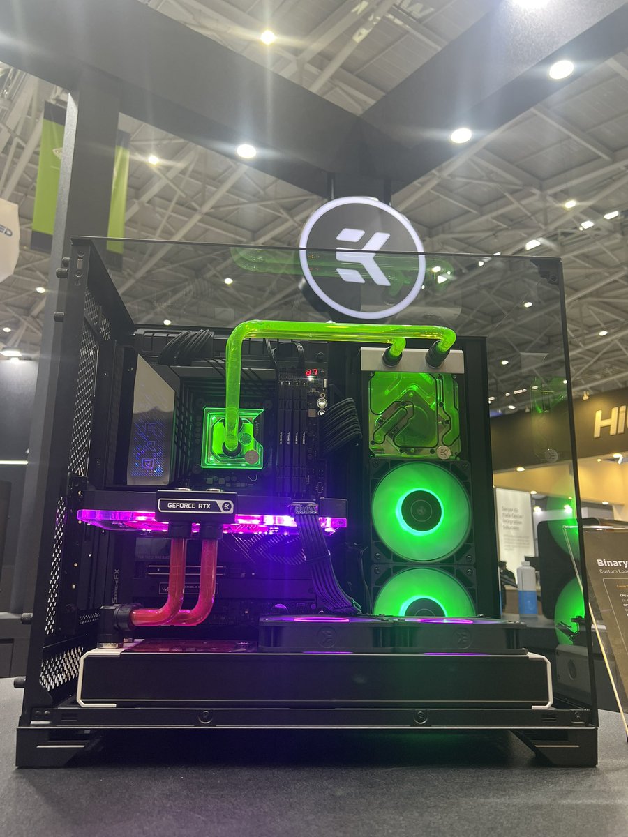 EKbyLMTEK's tweet image. Computex Day 4 🗓️ it’s the final day at Computex and we’re showcasing the latest EK liquid-cooling solutions alongside the ultimate RTX 5090 Gaming PCs from our partners at @ASUS_ROGNA @ScanComputers , @msiUSA &amp;amp; @GIGABYTEUSA . 🌊