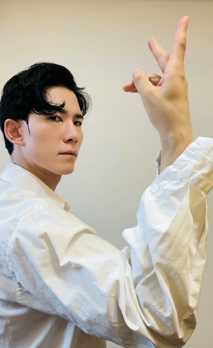 17again000's tweet image. 🎤#정동화의레드카펫

[D-2]

..난 어디에나 있다..

“정동화의 레드카펫” 
2025년 5월 25일 
일요일 오후 3시 / 6시 30분
홍대 구름아래소극장

#정동화 #레드카펫