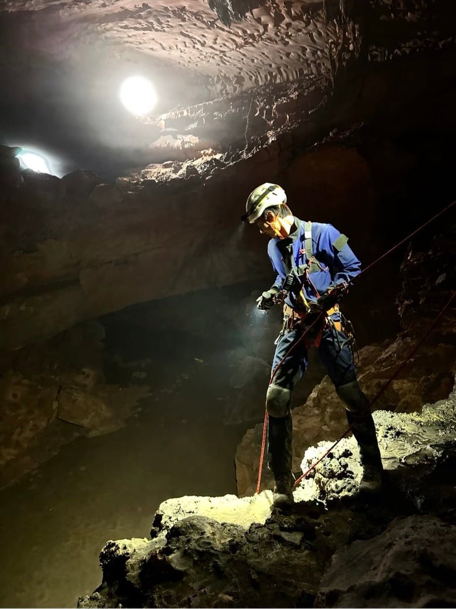 WYBSOURCES's tweet photo. 📸 New behind-the-scenes picture of #WangYibo from Exploring The Unknown Season 1 https://t.co/b4rMDf8YjI