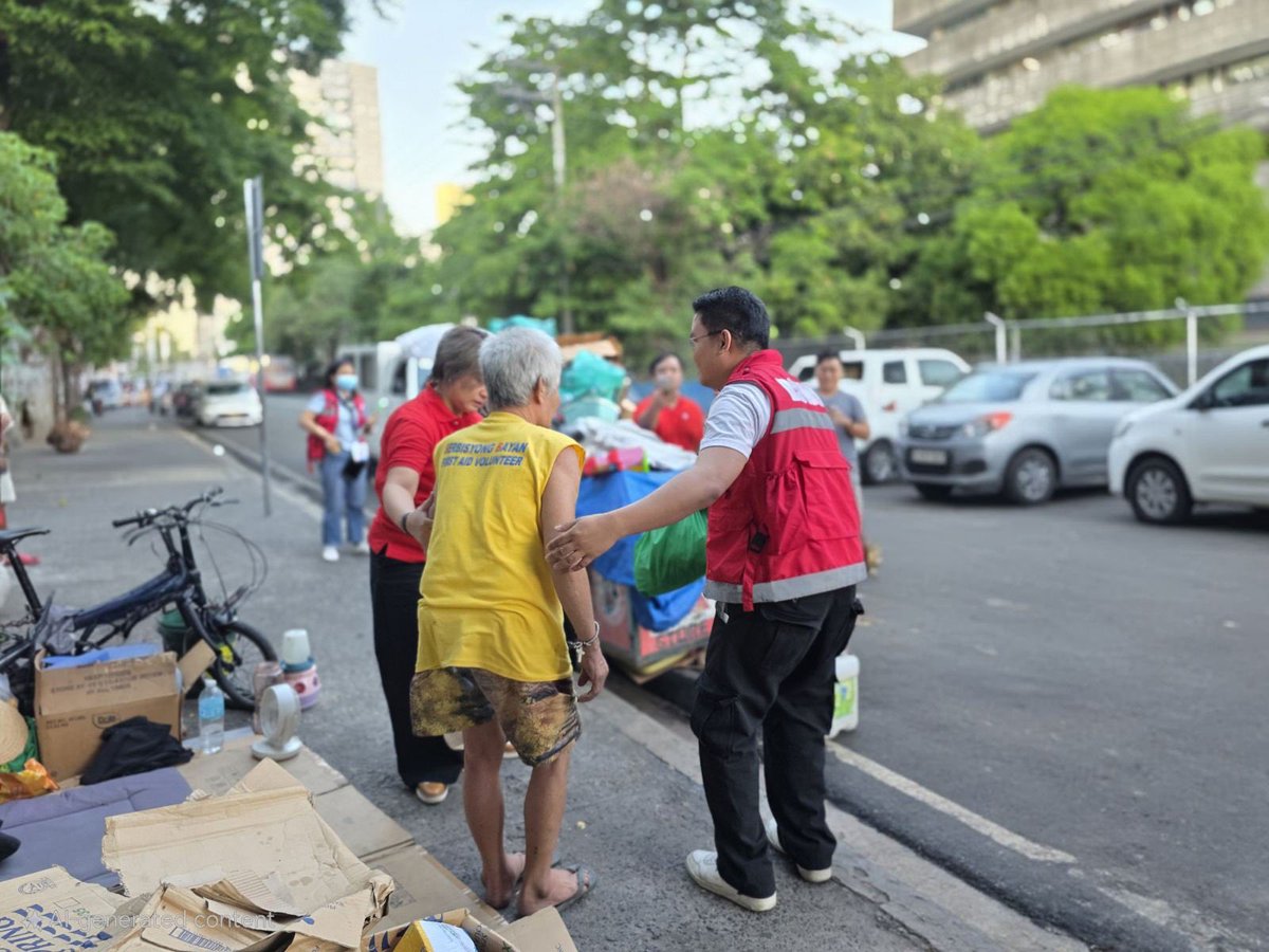 rex_gatchalian's tweet image. Oplan Pag Abot was launched in 2023. It is the outreach program of the DSWD for families and individuals living on the streets. We give them shelter, food, and livelihoods and reintegrate them back into the community. This is a 24/7 effort, with multiple teams working around NCR.