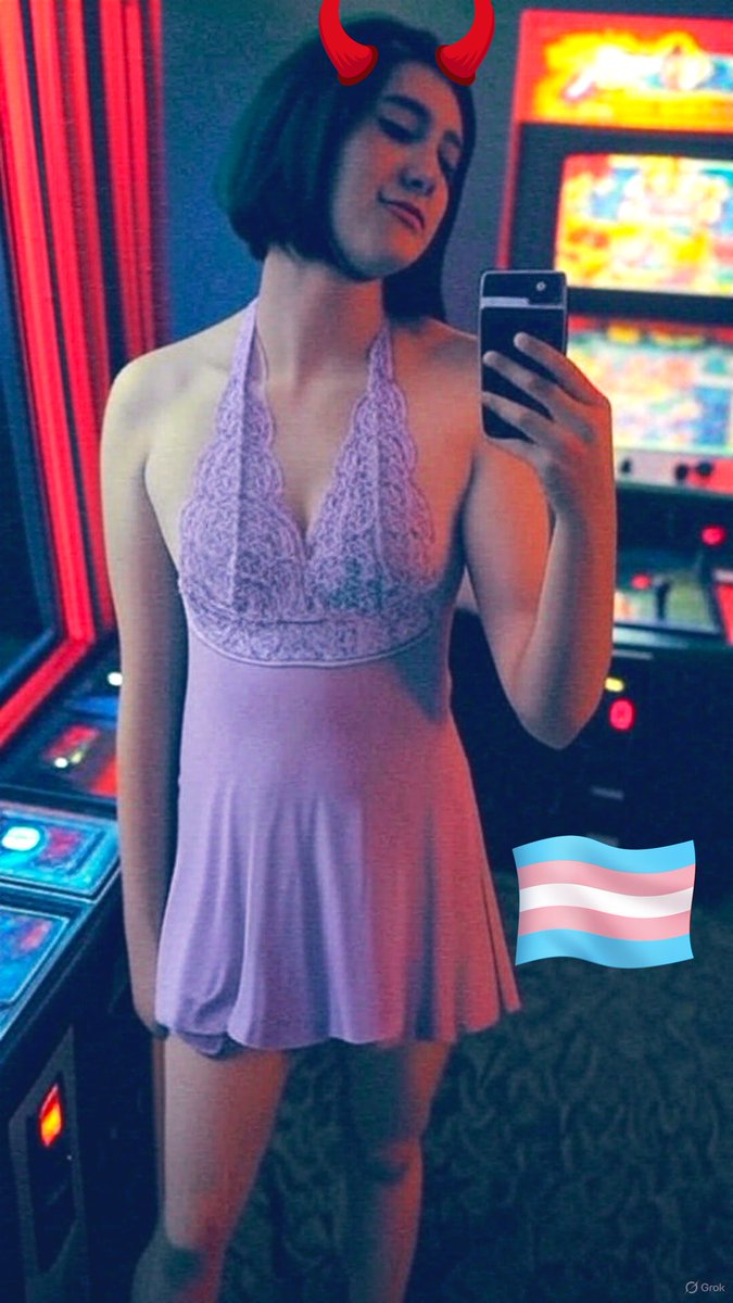 gemgisel's tweet photo. At the arcade #adultarcade #adultbookstore #sissy #feminization #femboy #sissyfag #gloryhole #anon https://t.co/qejaJCQKhf