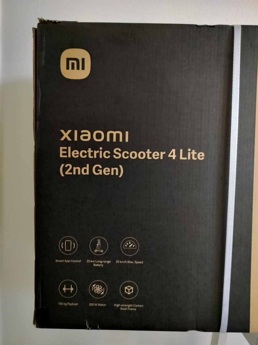 cykelpimon's tweet photo. Here is the original box and what is in the box Xiaomi electric scooter 4 Lite 2nd Gen -black x1 and battery charger x1 and T-shaped Allen key x1 and extension nozzle x1 and screw x5 and user manual x1
and available here to buy https://t.co/COcqqUpi1k https://t.co/pYGTynZOdM