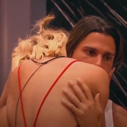 BellaIndirecta's tweet photo. Lo que pedíamos |  Lo que nos dieron 
Así se ve un hombre enamorado, anótale Aleska. 
 #LCDLFAllStars https://t.co/LWCnnsNmw0