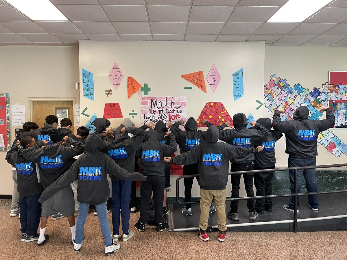 DrRodriguez411's tweet photo. Proud of our MBK Princes @ChavezSchoolYPS &amp; Boyce Thompson  @YonkersSchools rocking their MBK Spirit Gear representing leadership, brotherhood, and excellence! Our MBK chapter continues to empower young men to rise, lead, and thrive. #MBKYonkers #YonkersStrong #Brotherhood https://t.co/GpvDXoJwMx