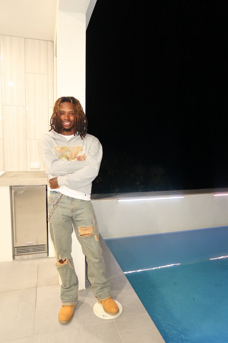 baby5notalive's tweet photo. ain’t shit free but free the guys #freewoo https://t.co/OEGjxIRyf9