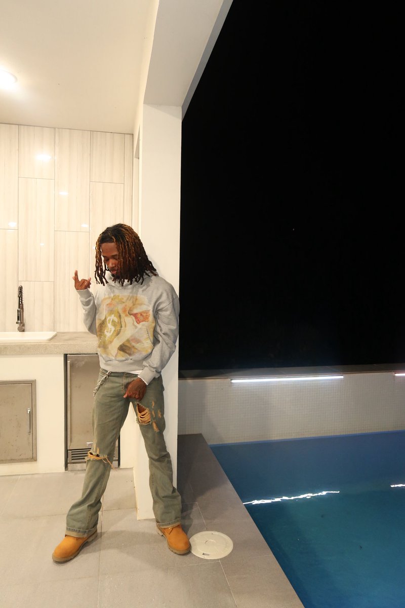 baby5notalive's tweet photo. ain’t shit free but free the guys #freewoo https://t.co/OEGjxIRyf9