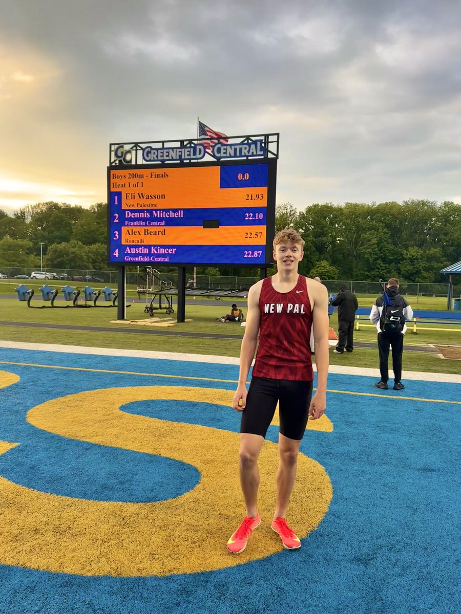 NPHS Track & Field (@nphstrack1) on Twitter photo 🚨 Eli Wasson is a DOUBLE SECTIONAL CHAMPION in the 100m & 200m 🚨
His 200m dash victory also breaks his own SCHOOL RECORD!!
<a href="/NPHSDragons/">New Palestine Dragons</a> 🚨 Eli Wasson is a DOUBLE SECTIONAL CHAMPION in the 100m & 200m 🚨
His 200m dash victory also breaks his own SCHOOL RECORD!!
<a href="/NPHSDragons/">New Palestine Dragons</a>