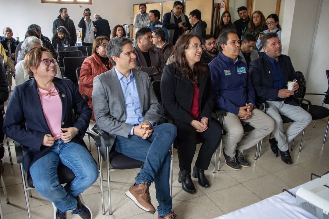 🟢 Mostazal y otras 6 comunas de la Región de O’Higgins se beneficiarán de parques solares comunitarios
facebook.com/share/p/16E7QU…