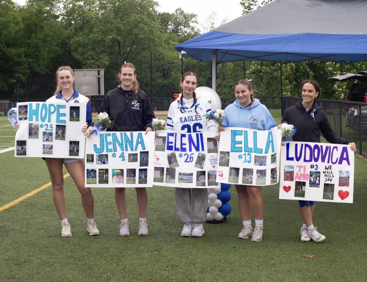 Special thanks to our incredible 5 seniors; Hope, Jenna, Eleni, Ella, and Ludo!! 

Thank you for an amazing season! We are going to miss you 💙💙