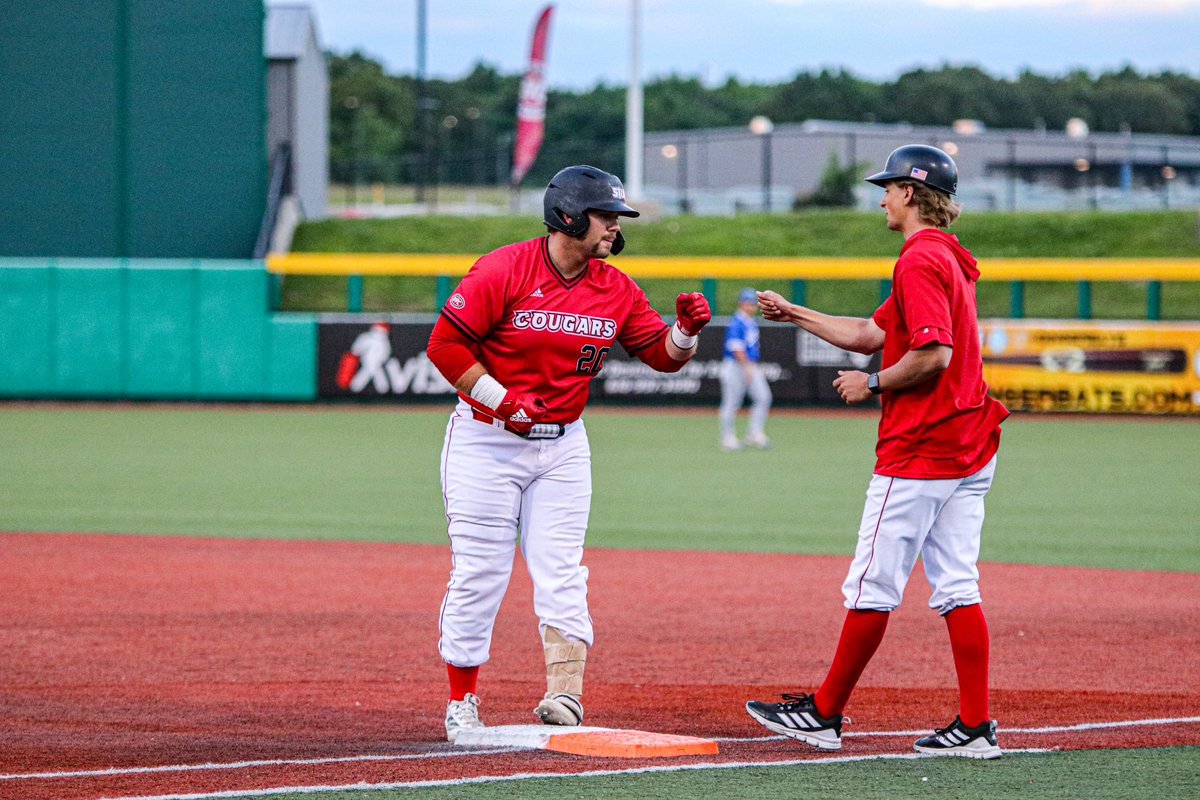 𝐉𝐨𝐬𝐡 𝐇𝐞𝐲𝐝𝐞𝐫 𝐝𝐫𝐢𝐯𝐞𝐬 𝐢𝐧 𝐭𝐡𝐞 𝐟𝐢𝐫𝐬𝐭 𝐫𝐮𝐧 𝐨𝐟 𝐠𝐚𝐦𝐞 𝟐. 𝐒𝐜𝐨𝐫𝐞 𝐢𝐬 𝟏-𝟎 𝐂𝐨𝐮𝐠𝐚𝐫𝐬.

#RollCougs | #TogetherWeWill