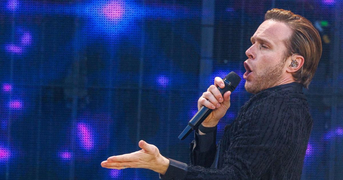 Olly Murs walks off stage and cancels show after just 20 minutes as he declares 'I can't go on'
dailystar.co.uk/showbiz/olly-m…