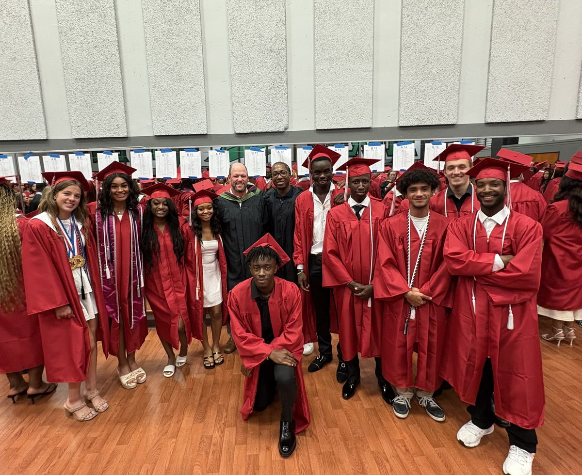 Ryan Girls Track tweet media