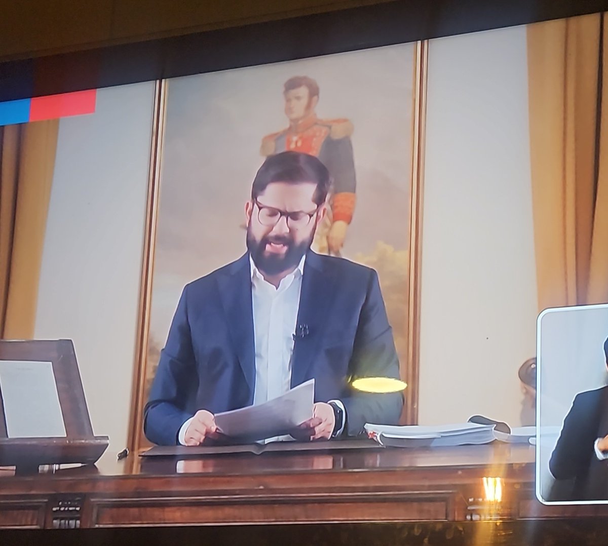evgonzalez88's tweet photo. Y para terminar un mal día, me aparece el presidente en práctica que tenemos 😐 https://t.co/Im17uJoYcg