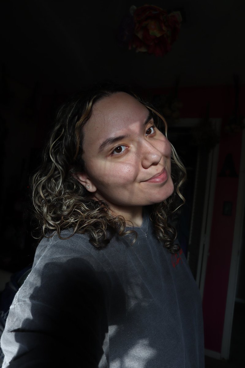 angeliqueewtff's tweet photo. love my new digi cam ! https://t.co/cZr5tP0ILg