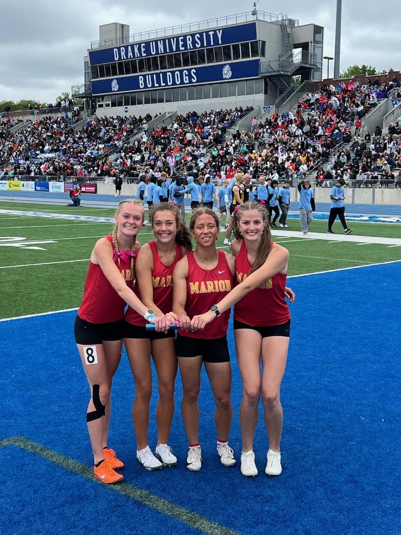 Your 3A Runner-Ups in the 4x800 - Greta Hansen, Jayda Carnes, Addison Dabroski, Kyra Cordes!!🏃‍♀️

And breaking their own school record yet again with a time of 9:18.65!

#Marion #TrackandField #Wolves #State