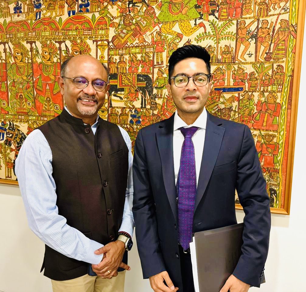 Rajib Shaw (@rajibshaw) on Twitter photo It was wonderful to meet and discuss on disaster and climate change issues in coastal West Bengal with Hon <a href="/abhishekaitc/">Abhishek Banerjee</a> in <a href="/IndianEmbTokyo/">India in Japanインド大使館</a>. Thank you Ambassador <a href="/AmbSibiGeorge/">Ambassador Sibi George,Bharat’s Amb to Japan & RMI</a> 🙏 It was wonderful to meet and discuss on disaster and climate change issues in coastal West Bengal with Hon <a href="/abhishekaitc/">Abhishek Banerjee</a> in <a href="/IndianEmbTokyo/">India in Japanインド大使館</a>. Thank you Ambassador <a href="/AmbSibiGeorge/">Ambassador Sibi George,Bharat’s Amb to Japan & RMI</a> 🙏